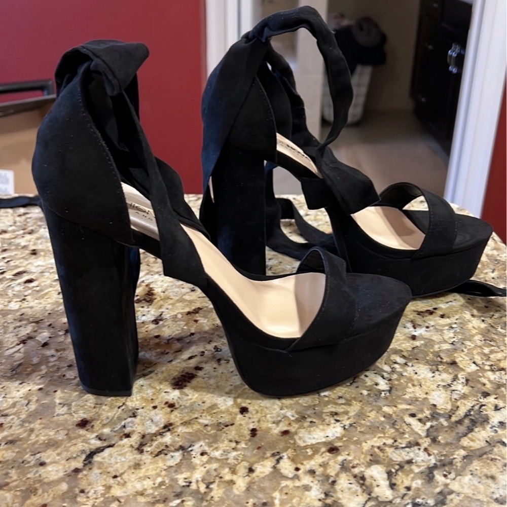 Fashion Nova Black Platform Heels - Picture 3 of 5